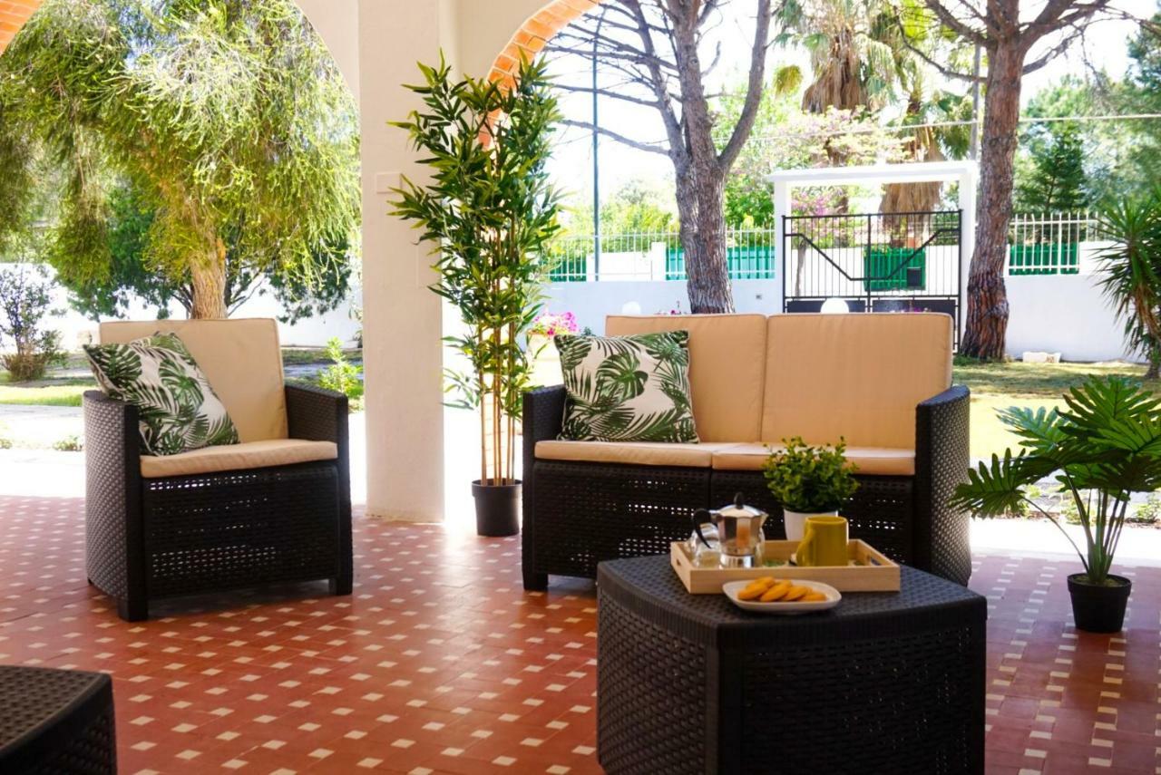 Villa Aurelia -Seafront Apartment With Patio Flumini di Quartu Ngoại thất bức ảnh